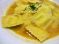Ravioli di ricotta di pecora nel brodetto di crostacei (foto C.Cianci)